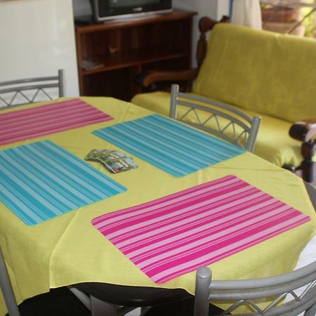 Vicky'S Holiday Apartment Beau Vallon  Exterior photo