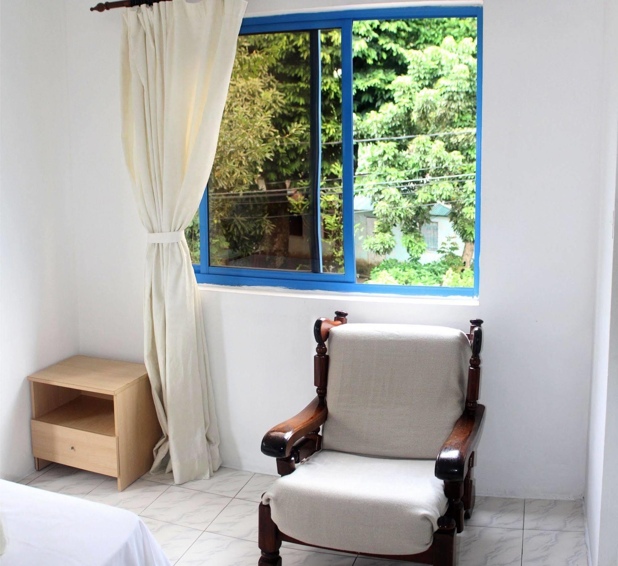 Vicky'S Holiday Apartment Beau Vallon  Exterior photo